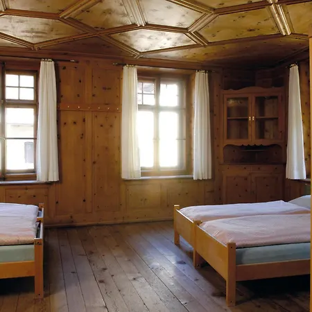Sta-maria Youth Hostel